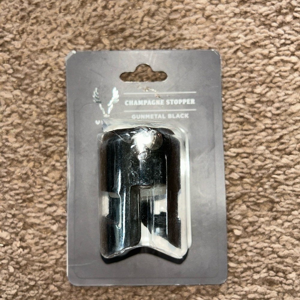 Elegant Black Champagne Stopper